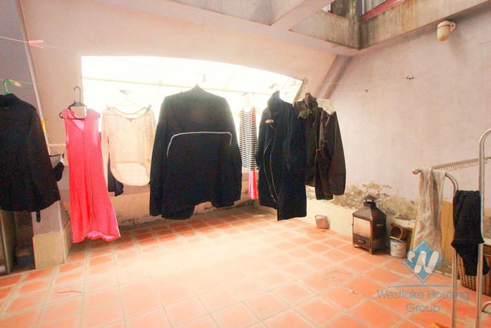 Quiet house with good quality for rent in Nghi Tam Street, Tay Ho, Hanoi